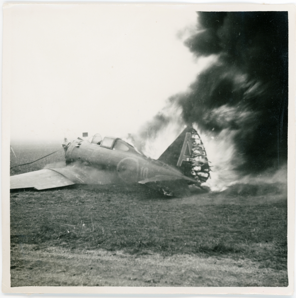 Okänd,, Military Flight on Fire, Uppland