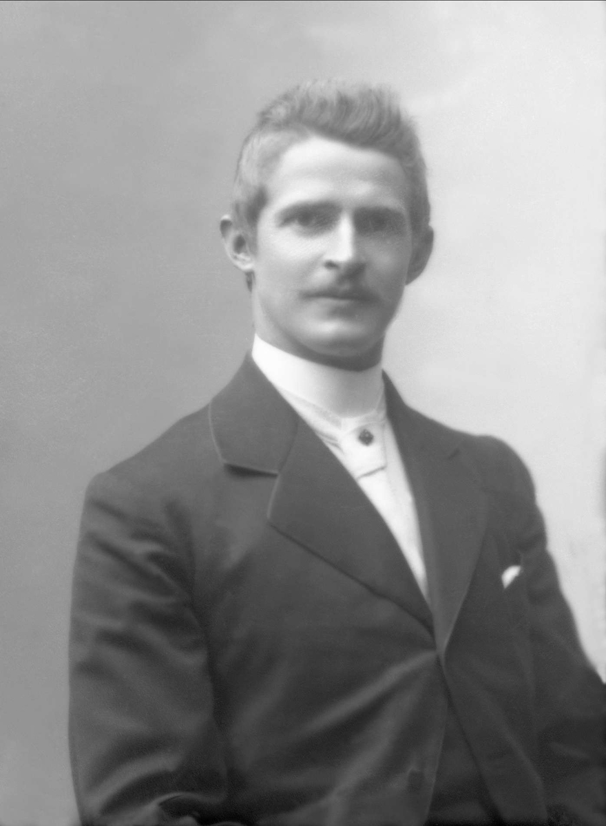 Gustav Borgen, NFB.50418