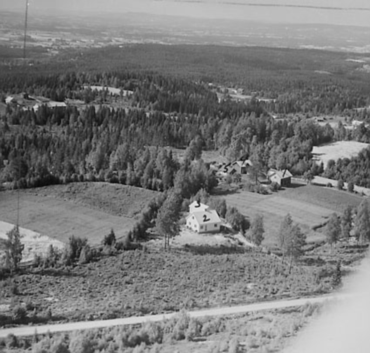 Widerøes Flyveselskap A/S, FLYFOTO VILLUMSVEEN, ÅSVANG