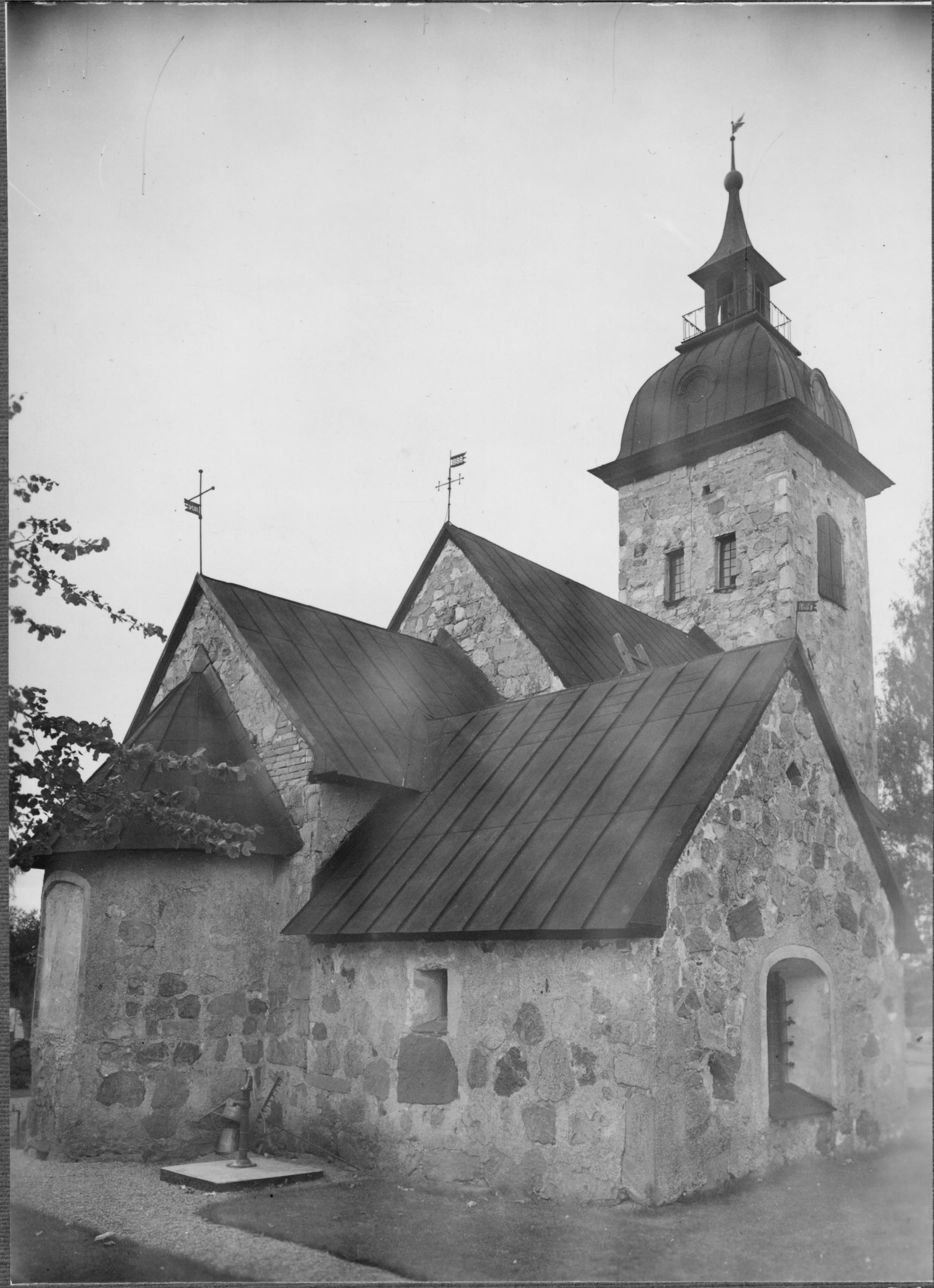 Nils Lagergren, Hilleshögs kyrka