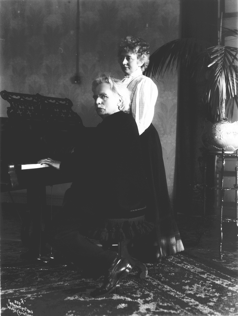 Anders Beer Wilse, Prot: Edvard Grieg og Frue 11/12