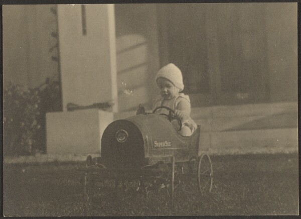 Louis Fleckenstein, [Young Child in Super Six Car]