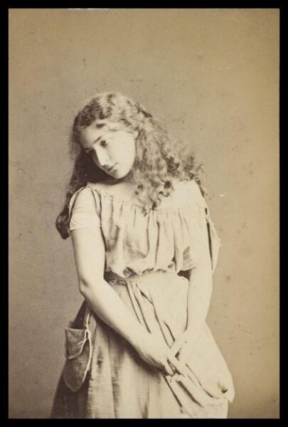 London Stereoscopic and Photographic Company, Guy Little Theatrical Photograph
