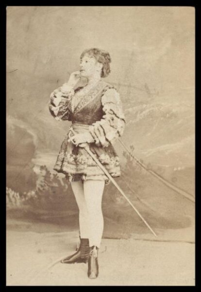London Stereoscopic and Photographic Company, Guy Little Theatrical Photograph