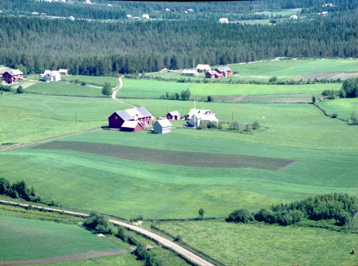Widerøes Flyveselskap A/S, FLYFOTO NYJORDET GARD