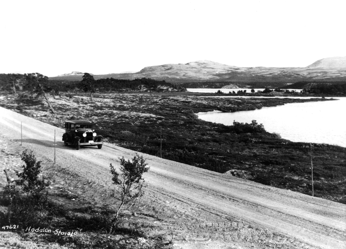 Anders Beer Wilse, Hodalen, landskap, samferdsel, bil