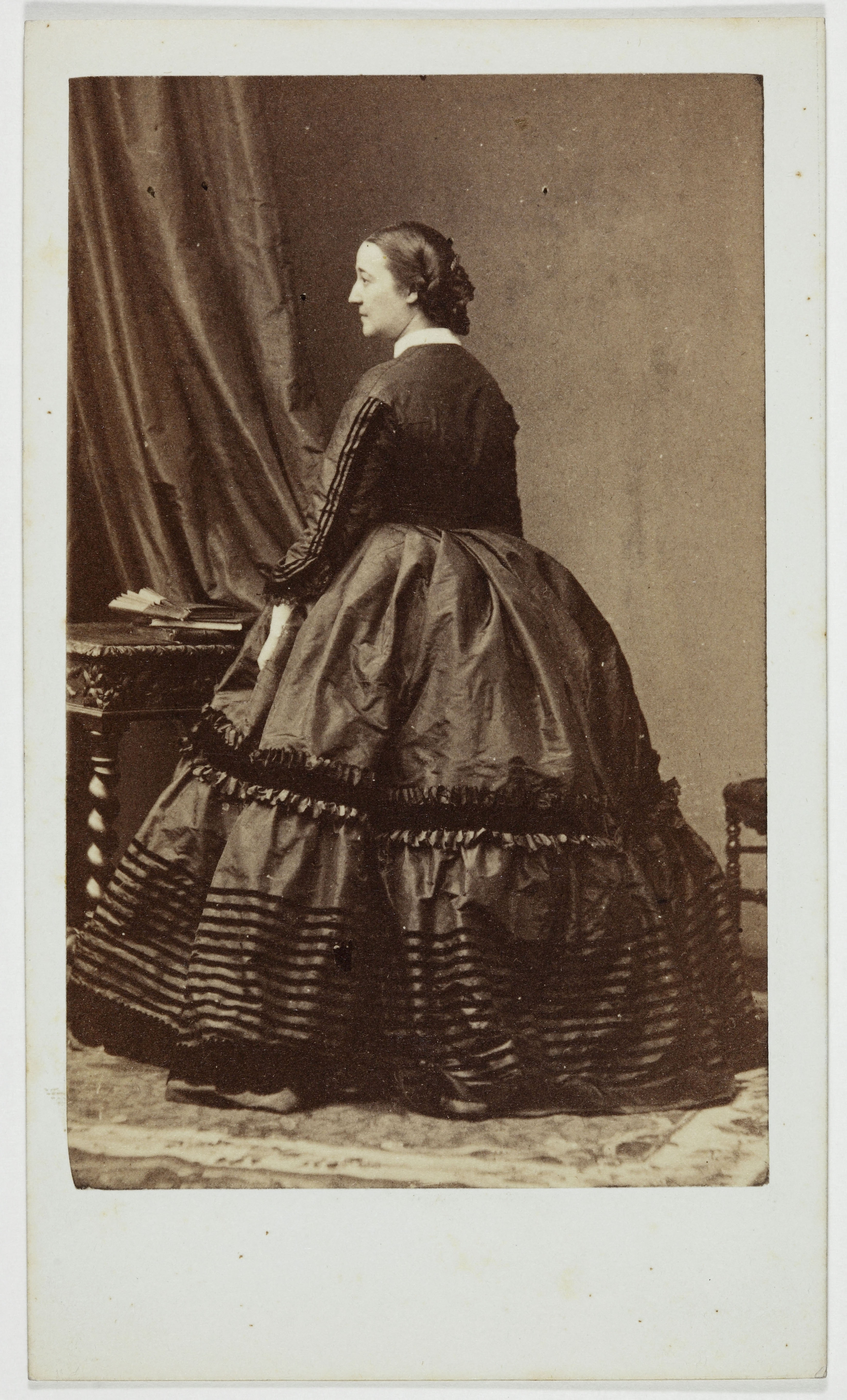 André-Adolphe-Eugène Disdéri, Portrait de la Duchesse d'Albe (née Maria Francesca de Teba), (1825-), (sœur ainée de l'Impératrice Eugènie)