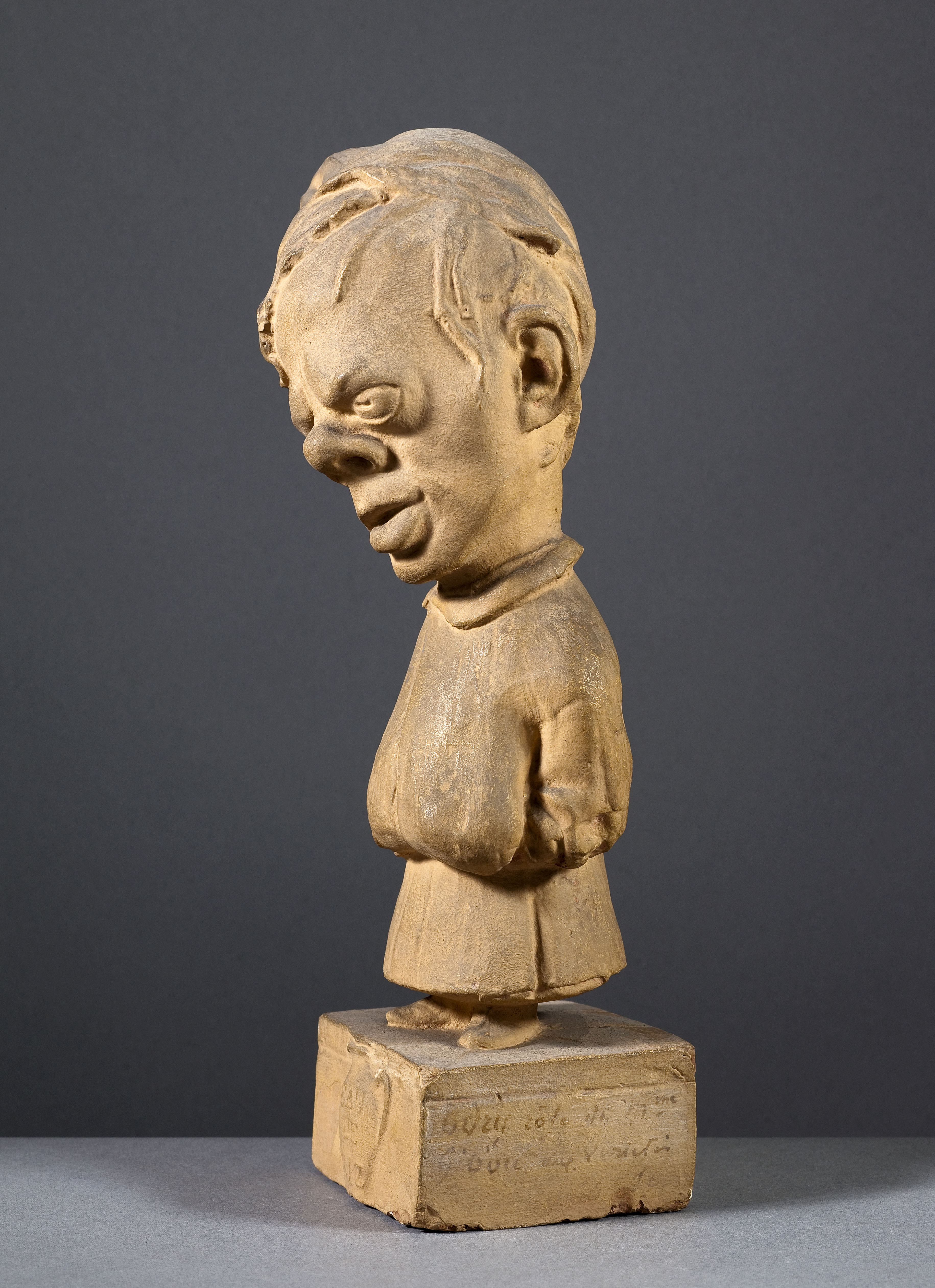 Jean Pierre Dantan, Portrait-charge de Joseph-Charles Odry (1781-1863), acteur ; rôle de Madame Gibou dans "Madame Gibou et Madame Pochet, ou le Thé chez la ravaudeuse"