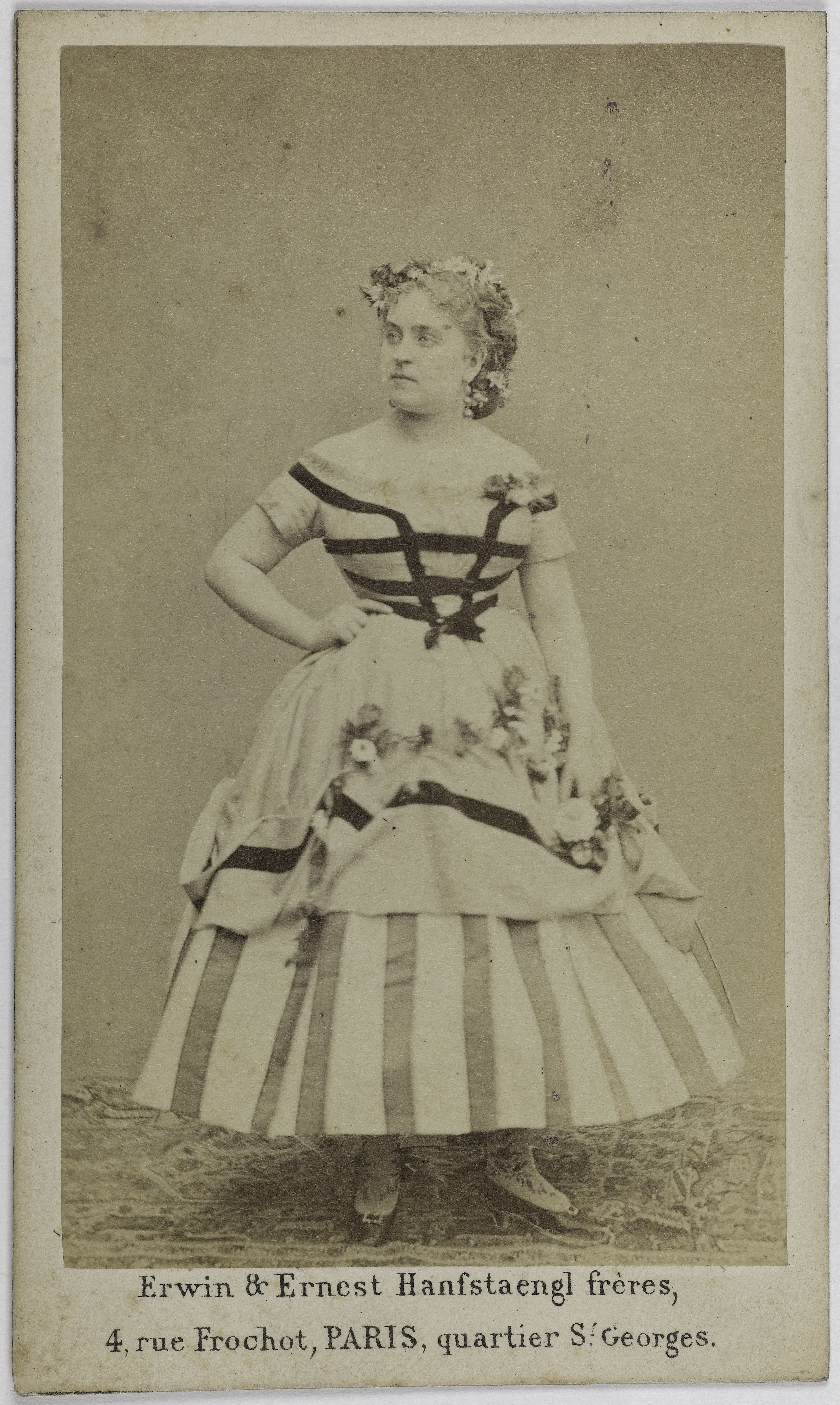 Erwin & Ernest Hanfstaengl, Portrait d'Adeline Blanche Pierson, (1842-1919), (actrice)