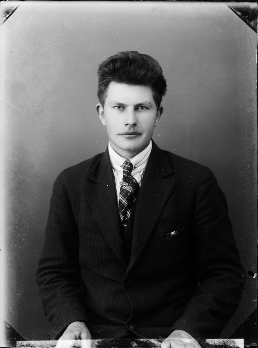 Skötsner-Edhlund, Birger Jansson, Uppland