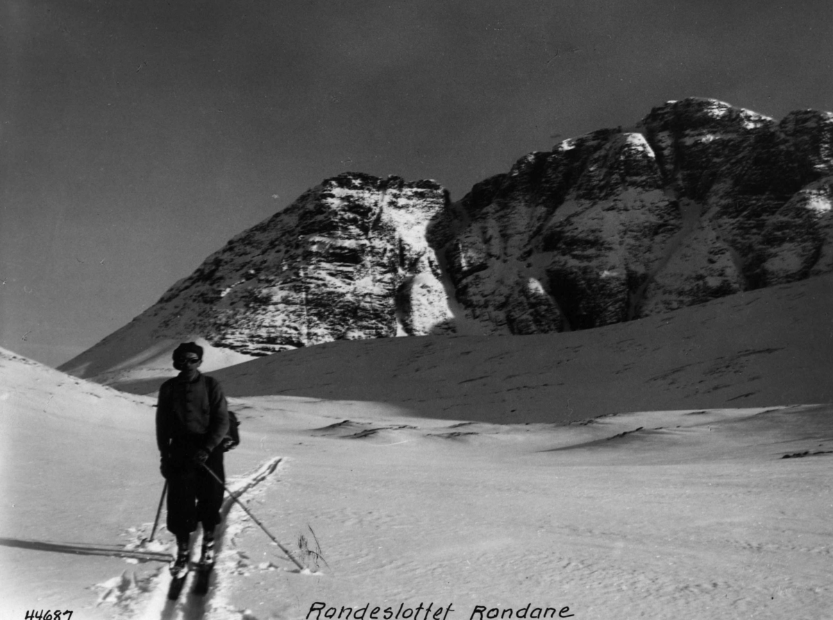 Anders Beer Wilse, Friluftsliv / Sport Ski Sno Rondslottet Rondane