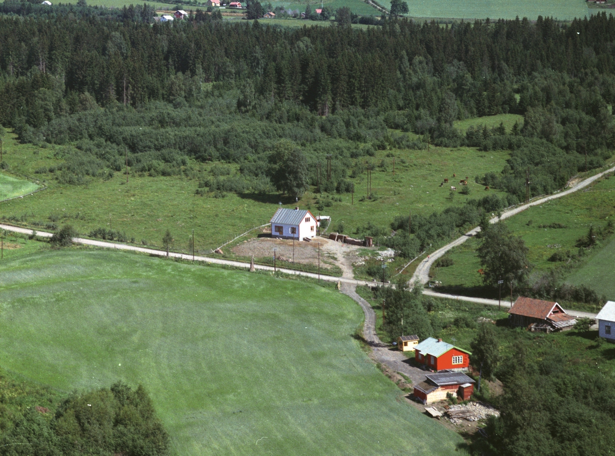 Widerøes Flyveselskap A/S, Flyfoto, boliger, Rønningshaug, Nes, Hedmark.