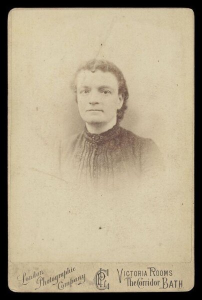 London Stereoscopic and Photographic Company, Mother? Bewden, Grandmother? Bryce?