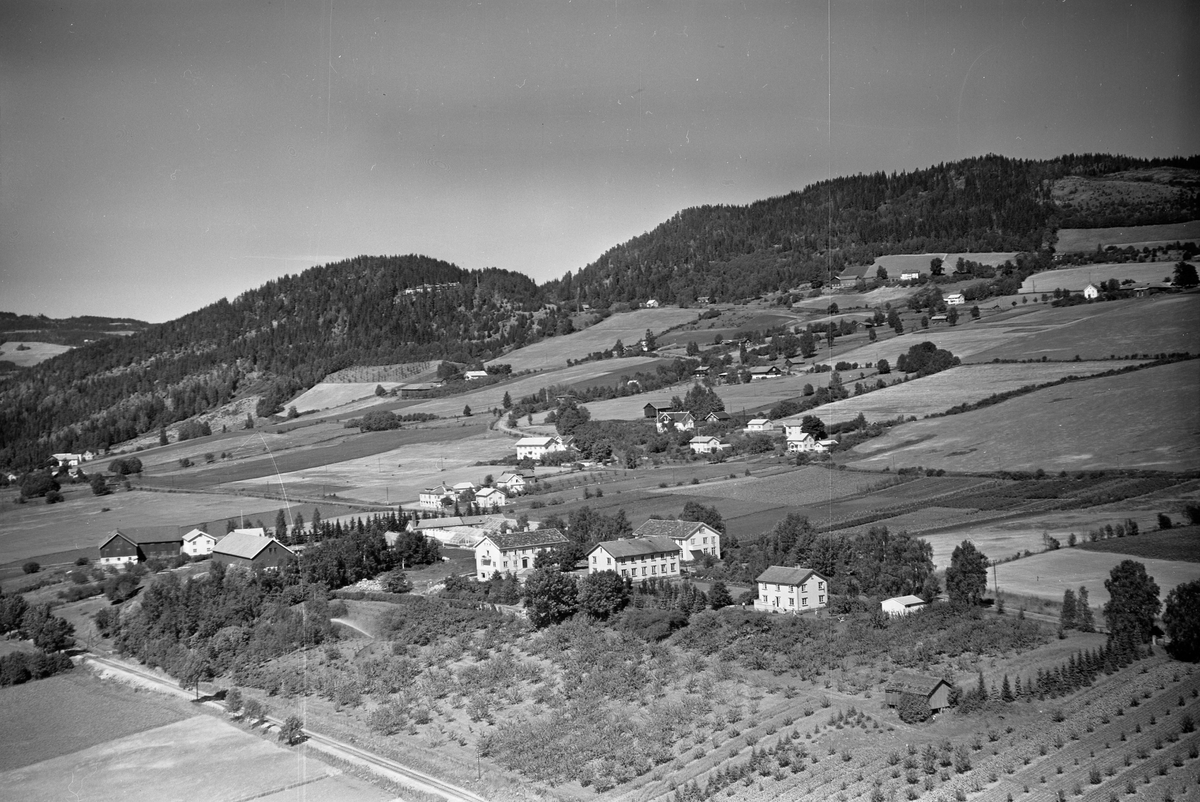 Anno Domkirkeodden, Flyfoto av Vea Hagebruksskole, Ring, Ringsaker.