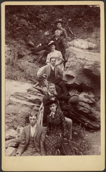 Unknown, [Group portrait on hillside]