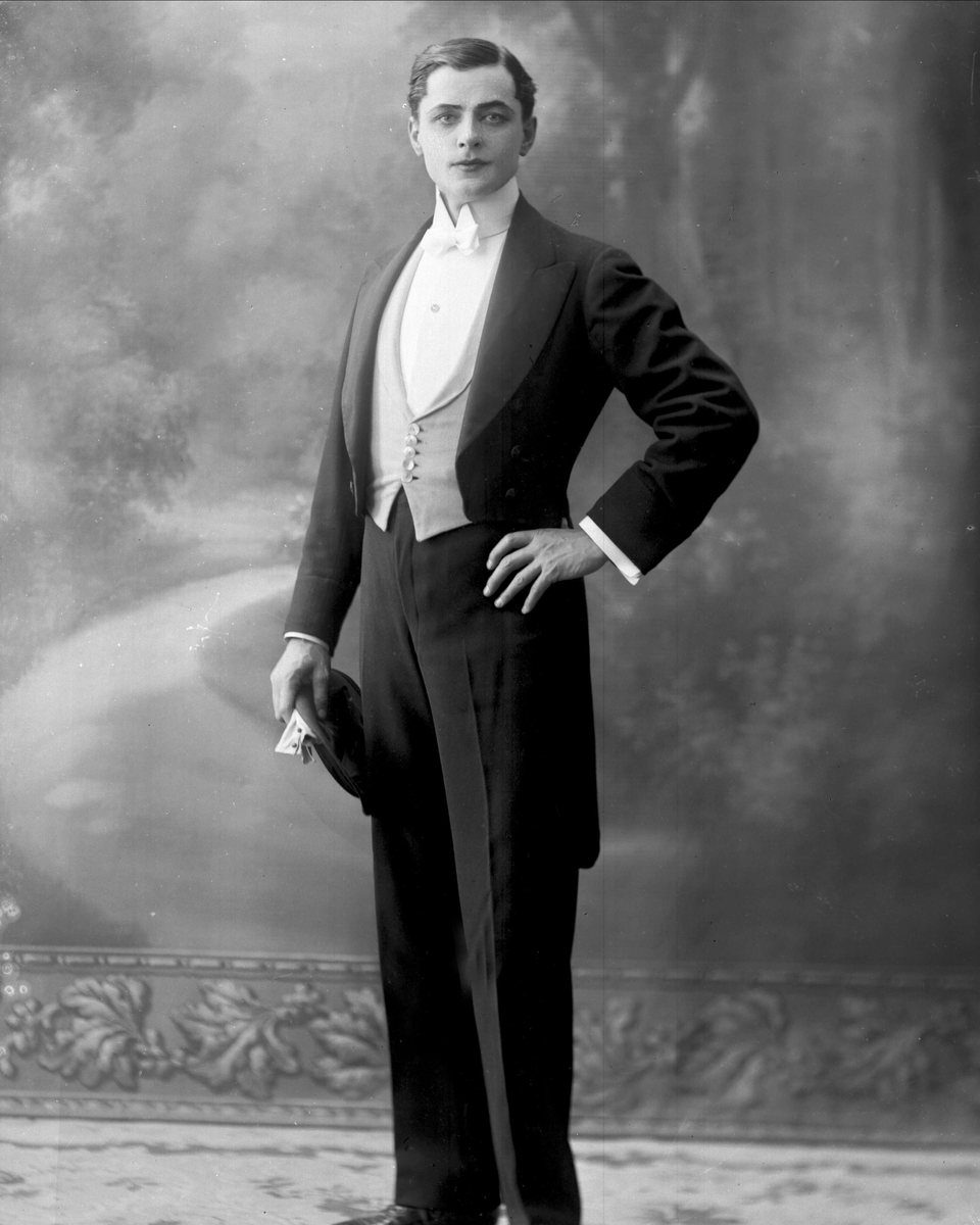 Gustav Borgen, Portrett, skuespiller Buttedal.