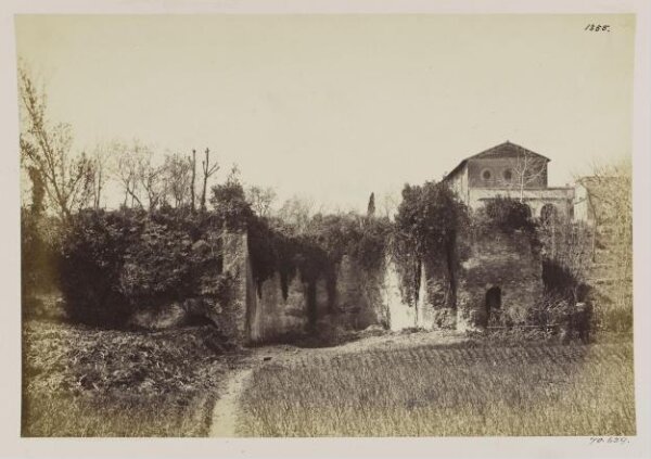 Parker, John Henry, Houses - Domus Parthorum (?) or Area Radicaria (?), at the foot of the Aventine under S. Balbina, an open space with an apse, or tribune, or exedra of the third century
