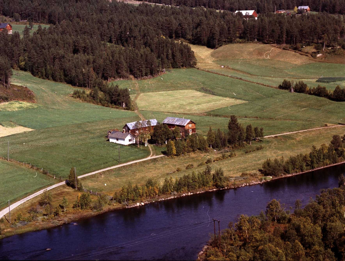 Widerøes Flyveselskap A/S, Gårdsbruk (Langøigjelten)