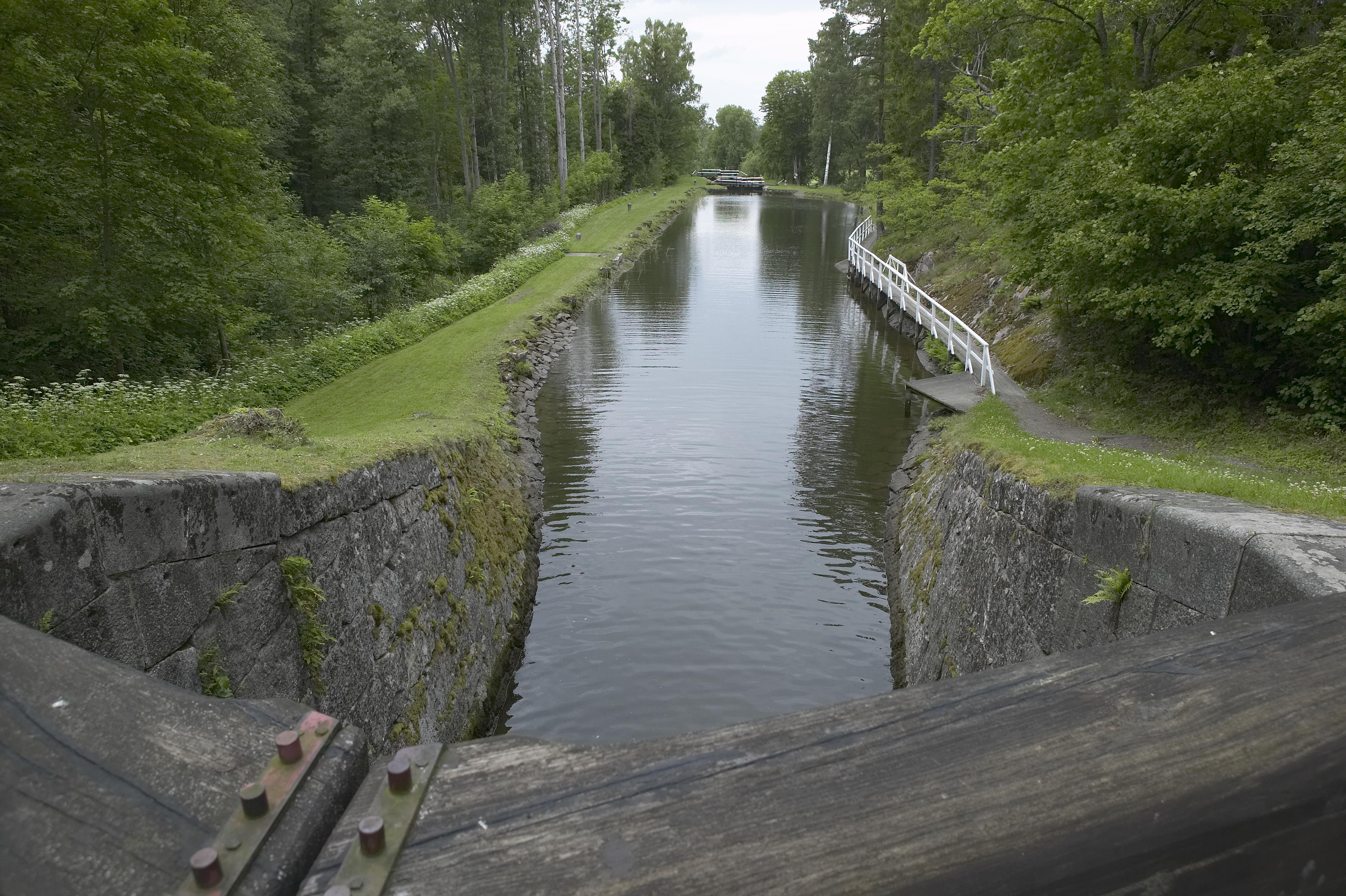 Bengt A Lundberg, Kinda kanal