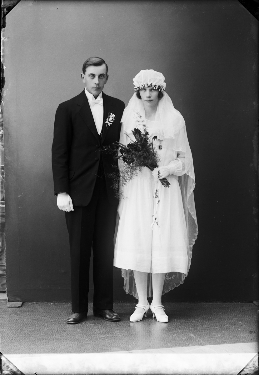 Skötsner-Edhlund, Brudparet Rosenius från Björsta, Harg socken, Uppland 1926