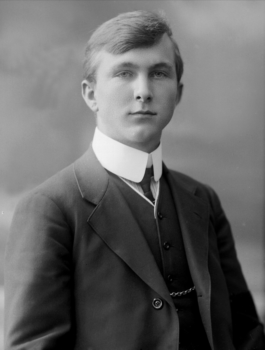 Gustav Borgen, NFB.20824