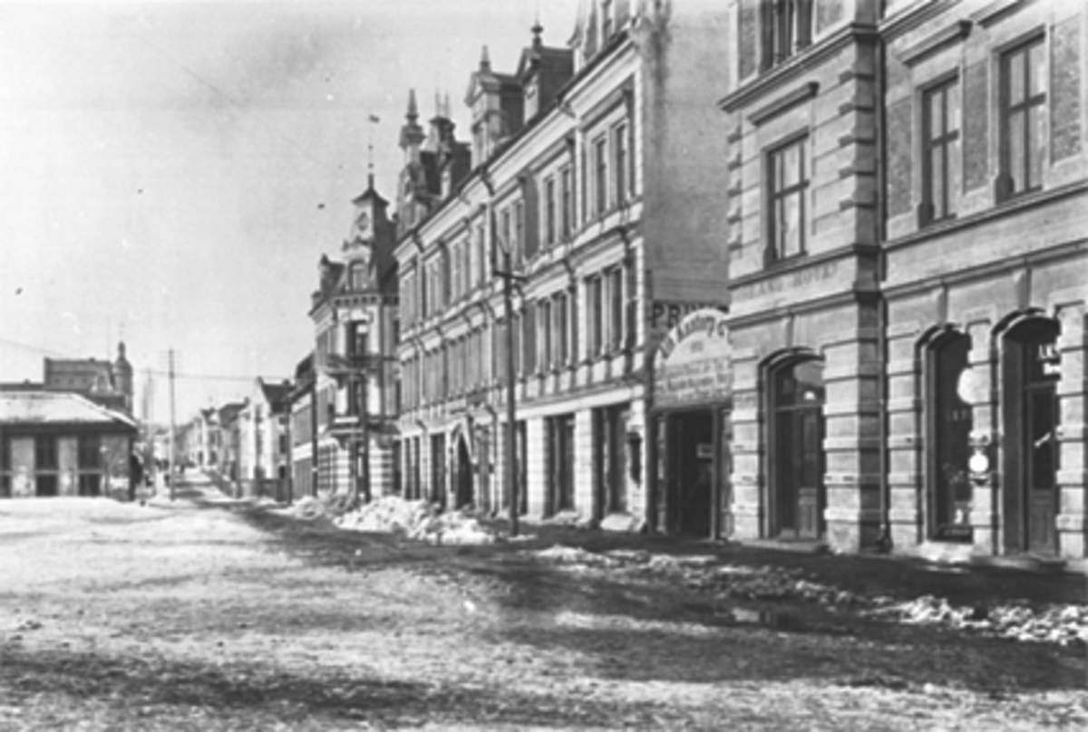Anno Domkirkeodden, OVERSIKT FRA TORGGATA. 1, GRAND HOTELL MOT ØSTRE TORG