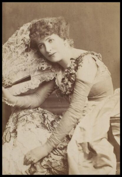 London Stereoscopic and Photographic Company, Guy Little Theatrical Photograph