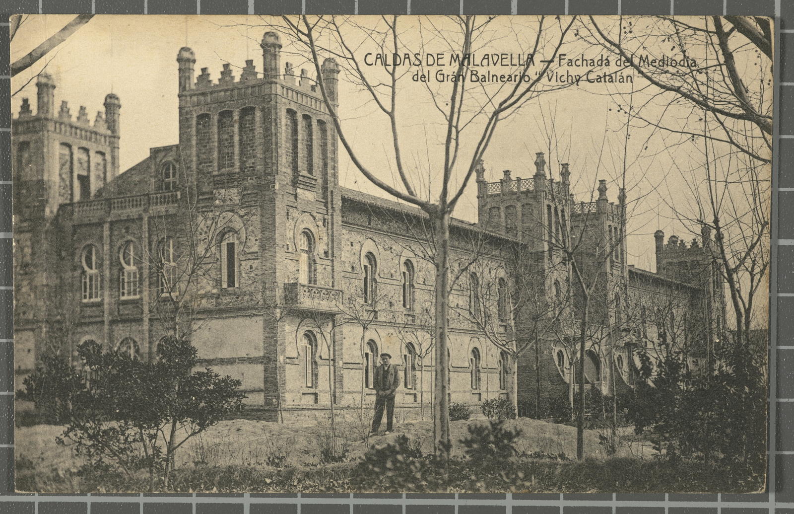 Desconegut, Caldas de Malavella - Fachada del Mediodía del Grán Balnerario\ ‘Vichy Catalán’
