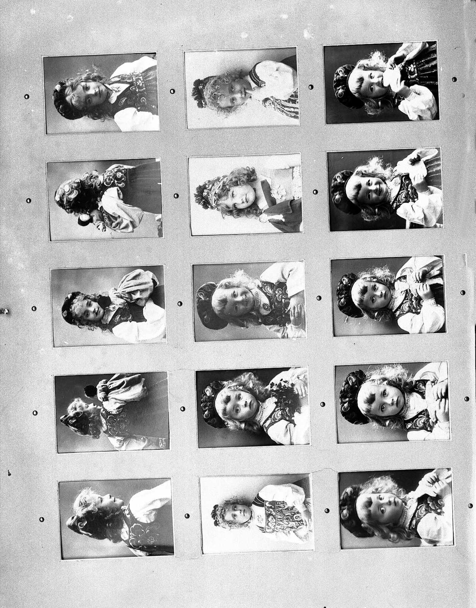 Solveig Lund, Oversiktsbilde av Solveig Lunds monteringer av sine fotografier på veggen i studioet.