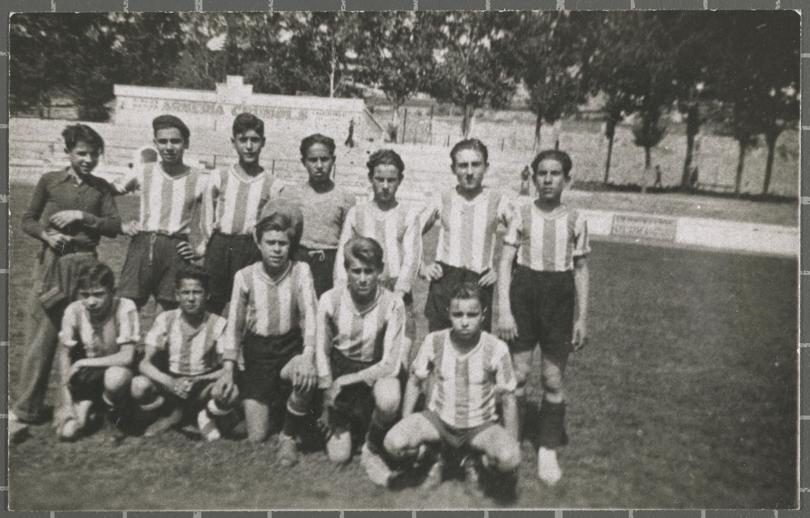 Desconegut, [Retrat d'un equip de futbol]