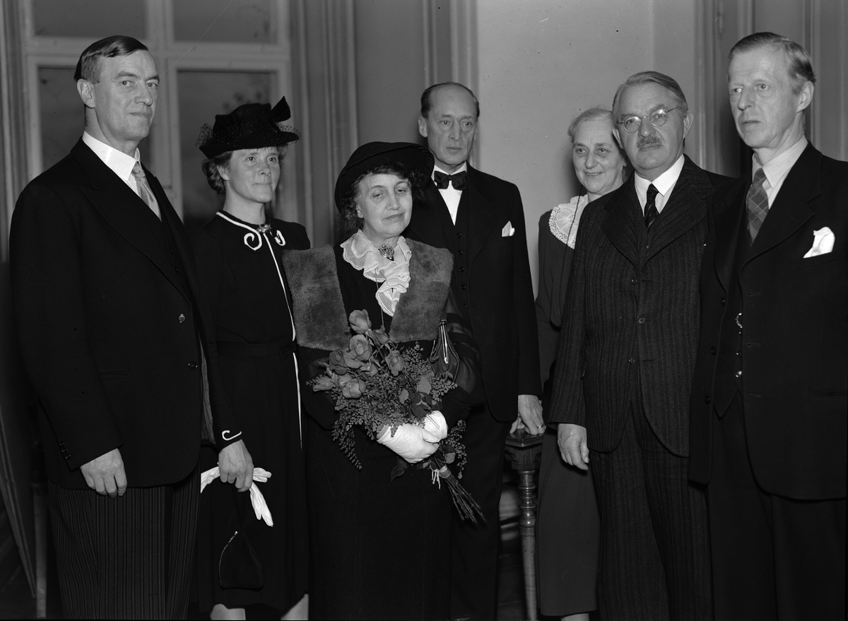 Paul Sandberg, Grupporträtt med landshövding Hilding Kjellman, Uppsala 1935