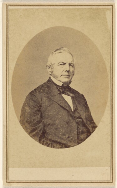 Unknown, [Unidentified elderly man, in quasi-oval style]