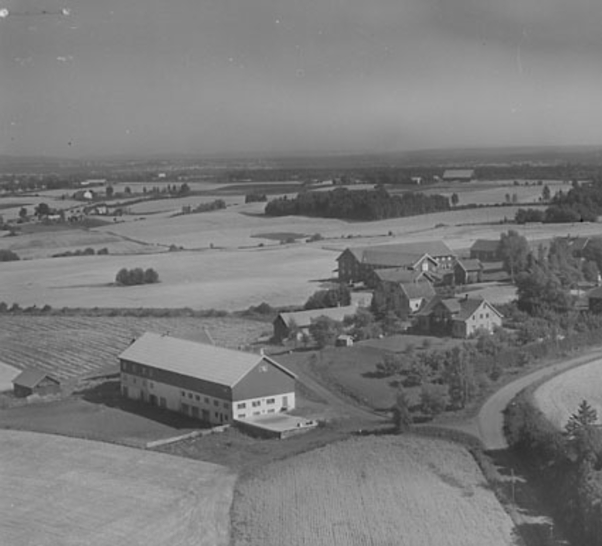 Widerøes Flyveselskap A/S, FLYFOTO LALUM SØNDRE, OTTESTAD