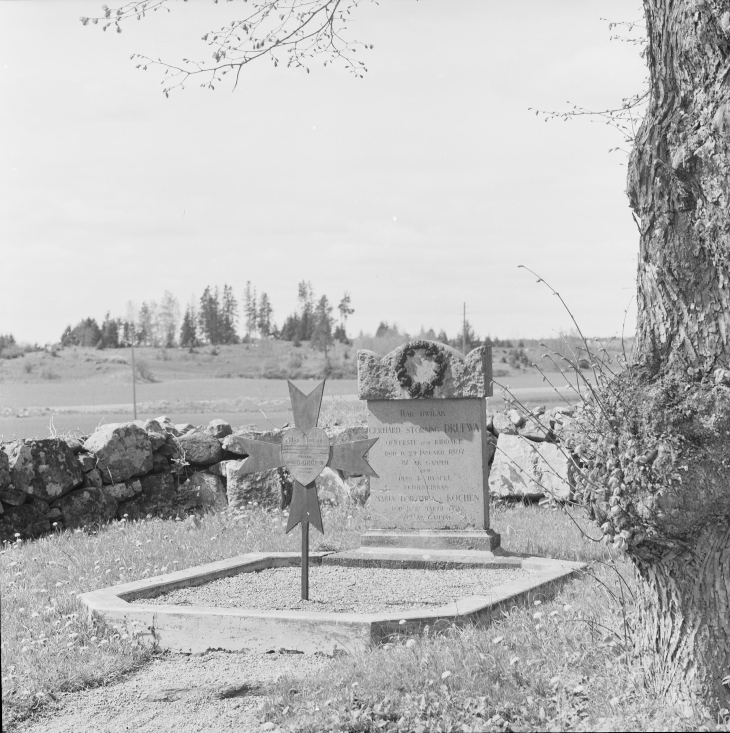 Sören Hallgren, Håtuna kyrka