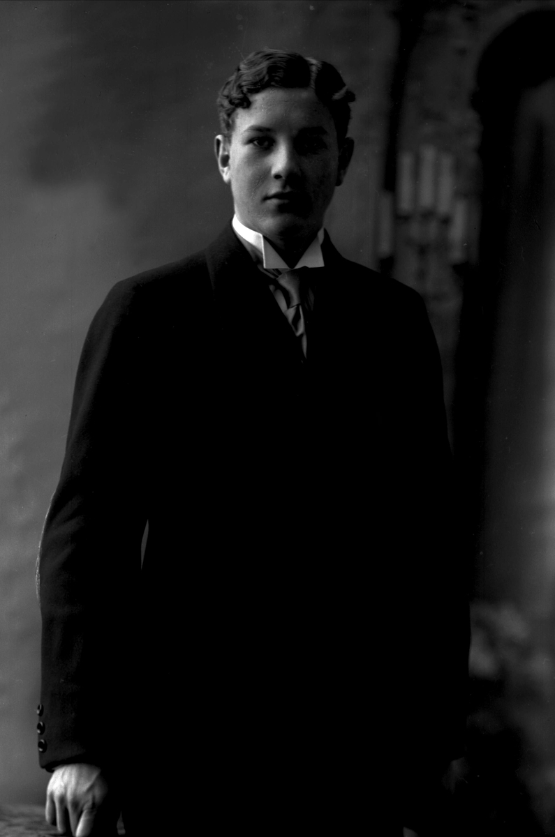 Gustav Borgen, NFB.04893