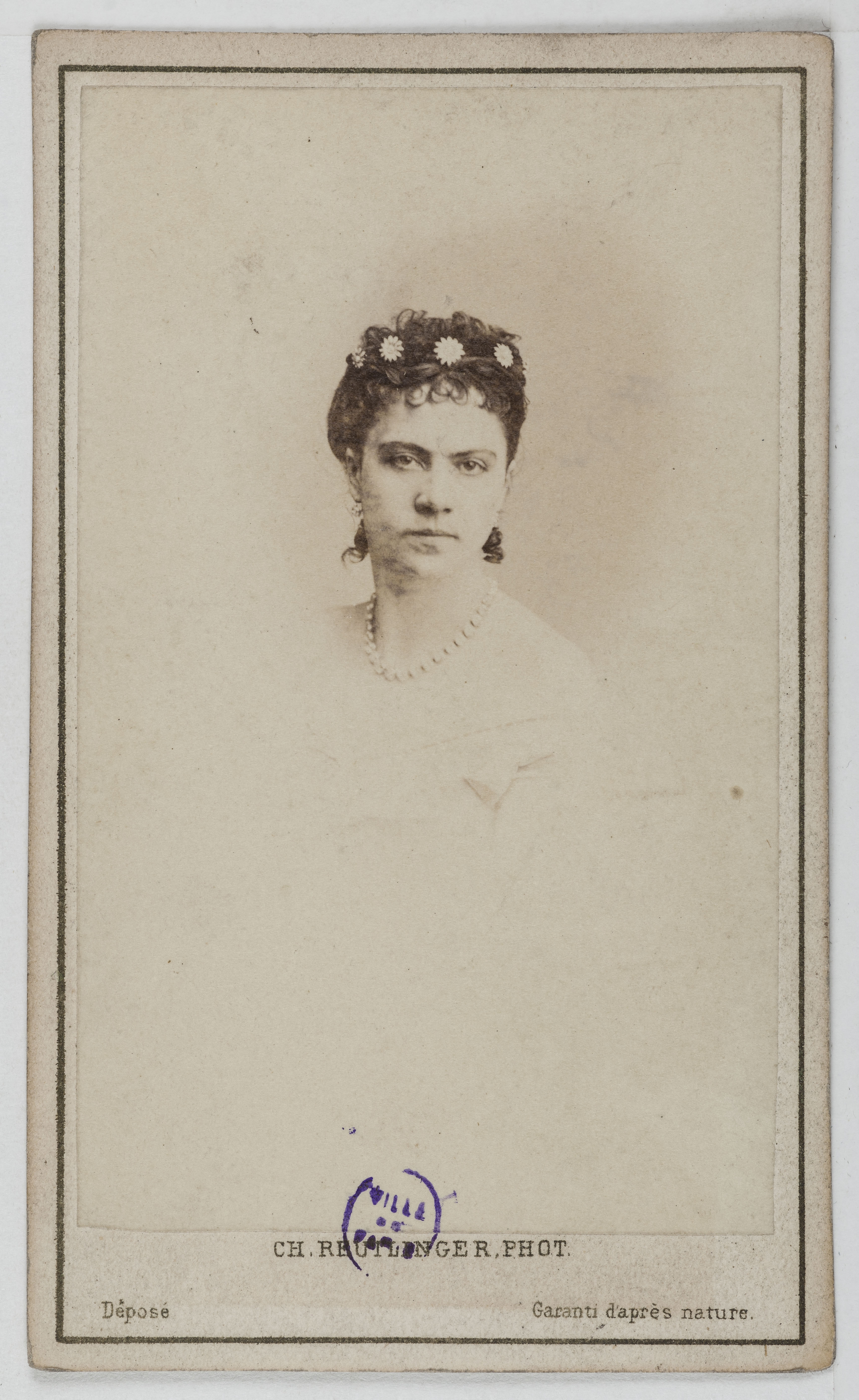 Charles Reutlinger, Portrait d'Alix Marie Angèle Séon (v. 1835-1906), dite Pasca, actrice de théâtre entre 1864 et 1891.