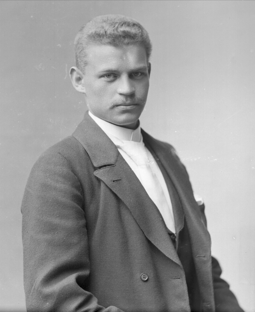 Gustav Borgen, NFB.16669