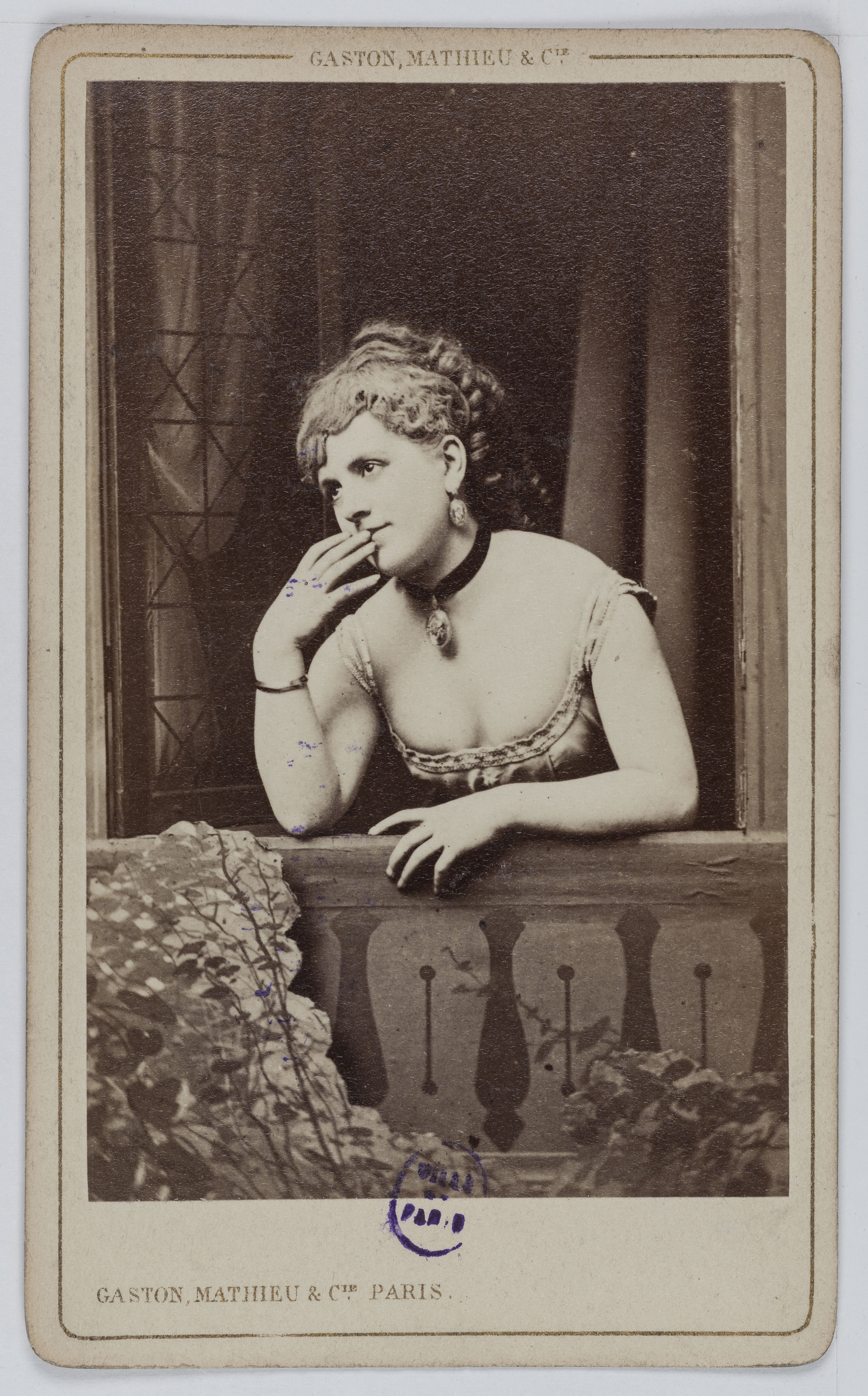 Mathieu & Cie Gaston, Portrait de Blanche Marie Eugénie Querette, actrice de théâtre entre 1868 et 1880.