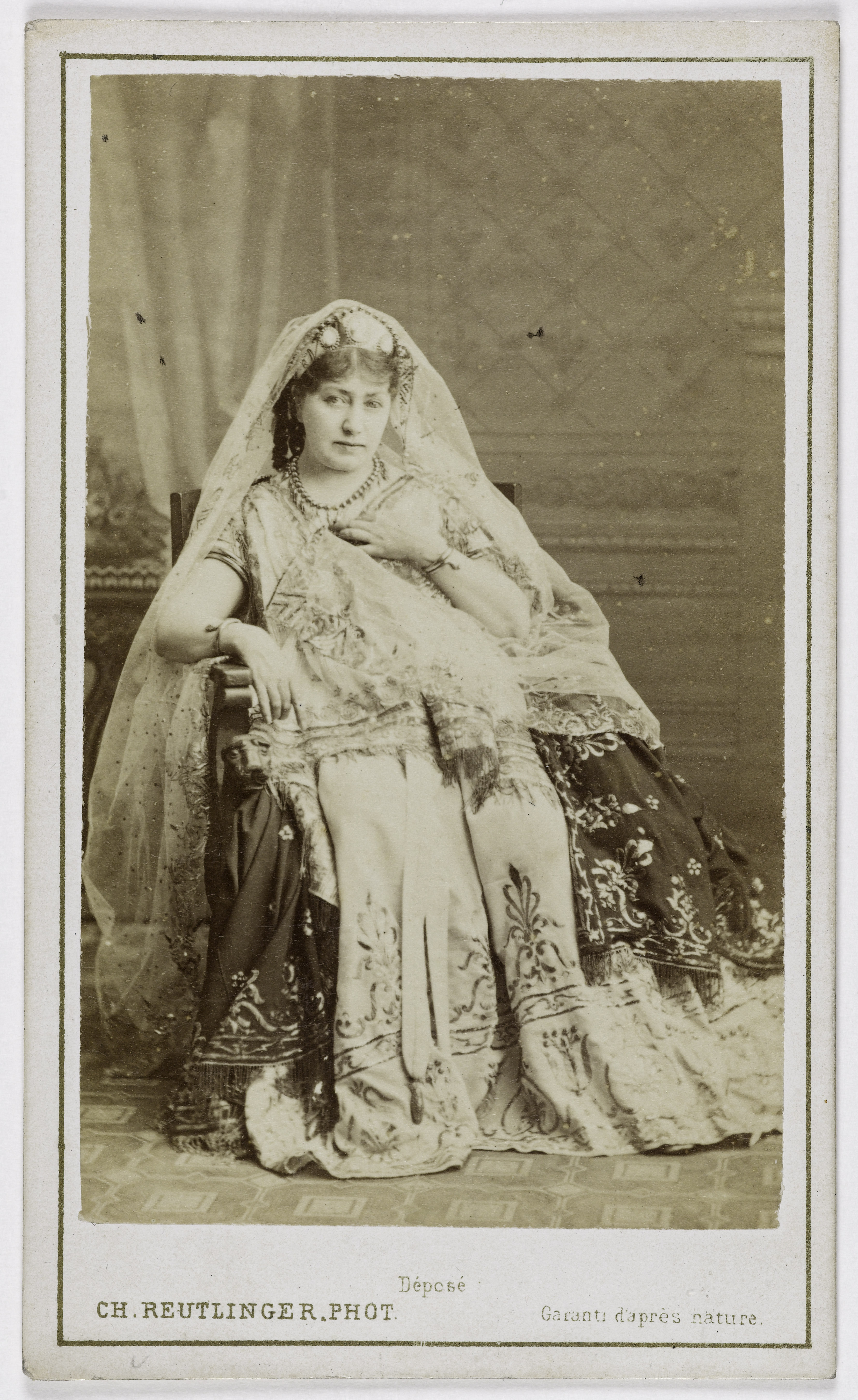 Charles Reutlinger, Portrait d'Augustine Duverger (Augusta Vaultrain de Saint Urbain, dite), (1816-1896), (actrice)