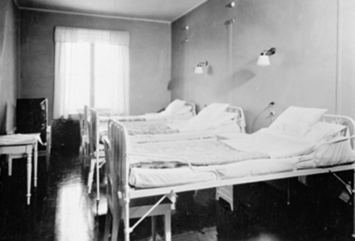 Anno Domkirkeodden, INTERIØR, SJUKEHUSROM, 3 SENGER, HAMAR SJUKEHUS