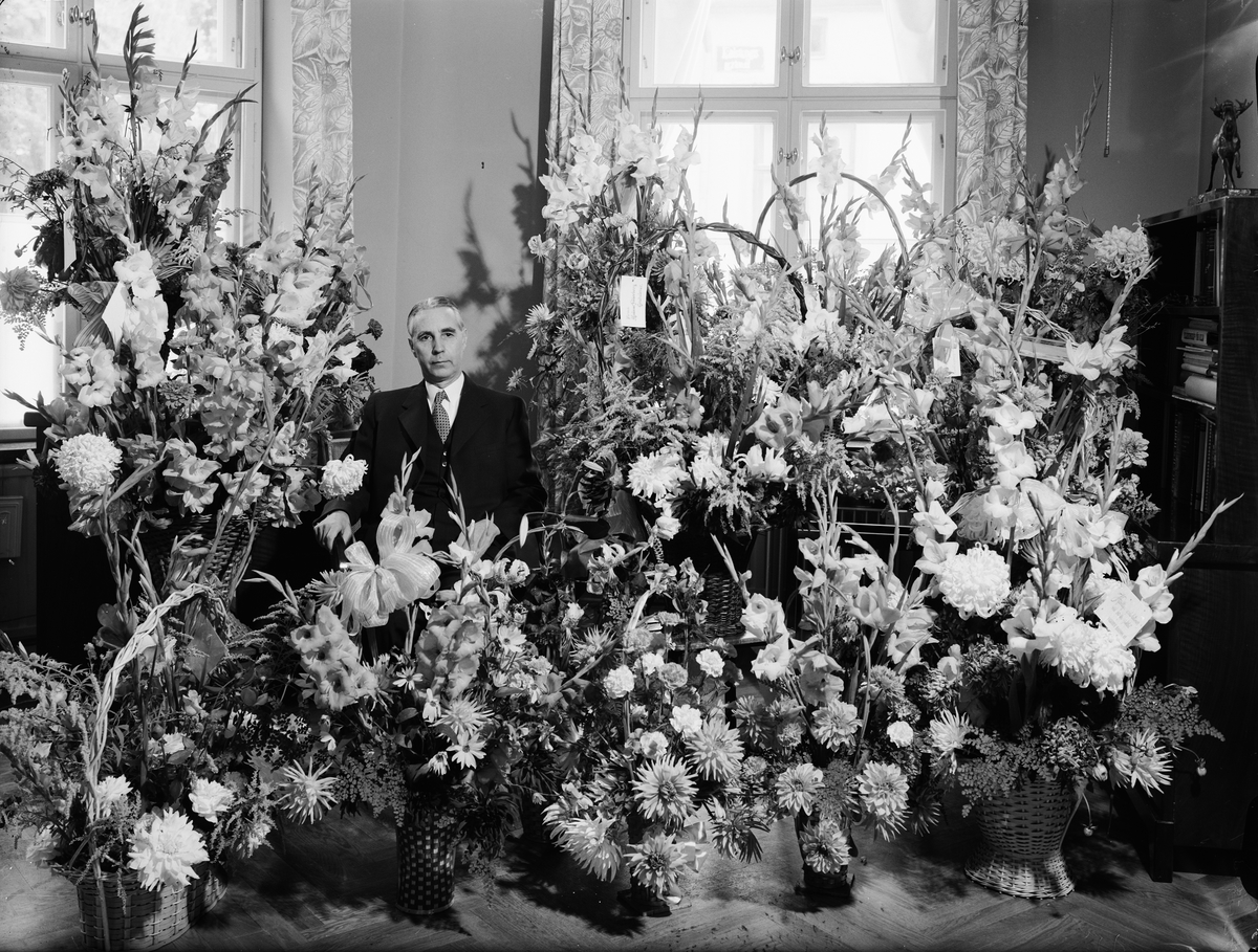 Paul Sandberg, Födelsedagsporträtt - sannolikt fabrikör Erik Söderberg, Uppsala 1946