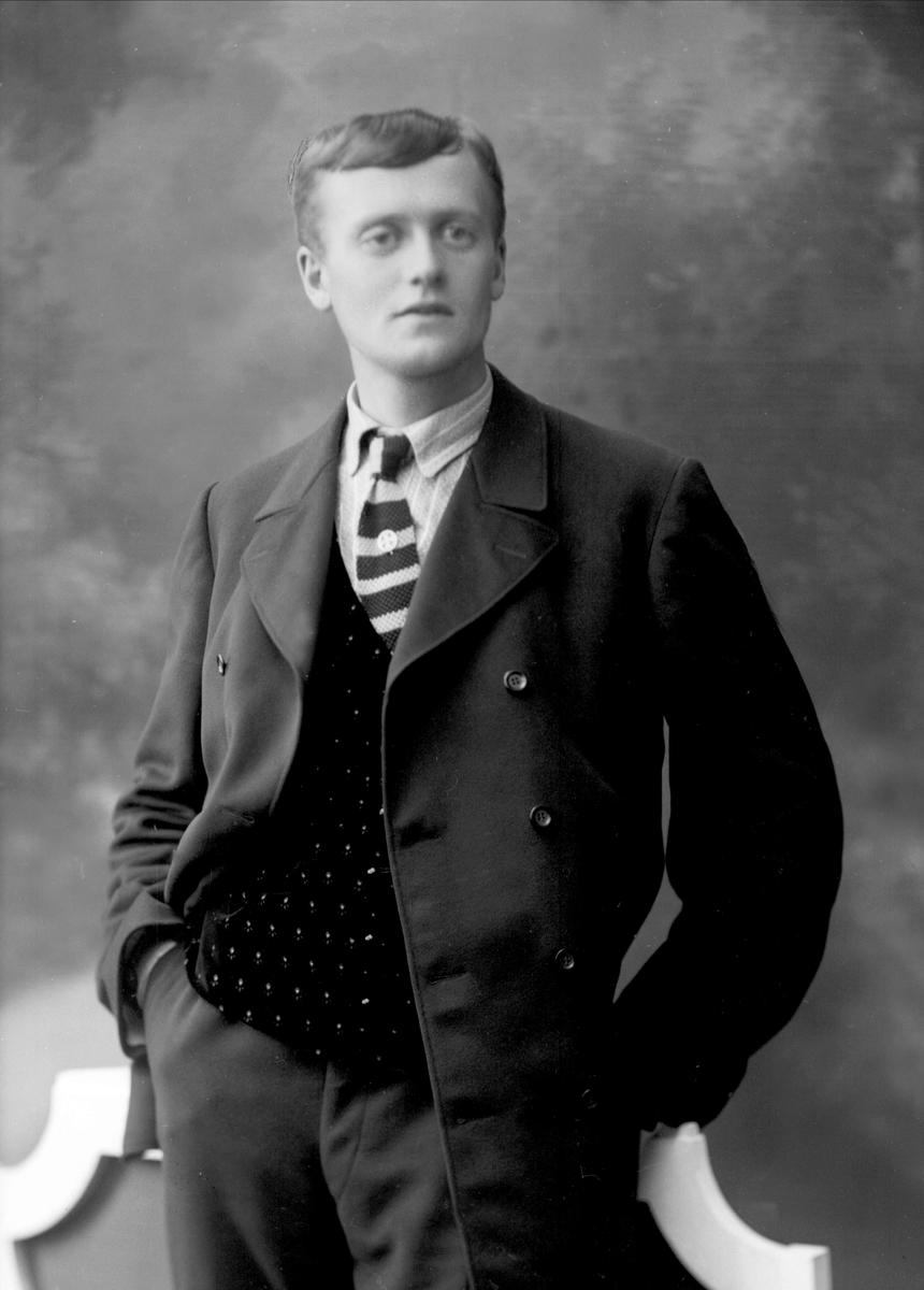 Gustav Borgen, NFB.30019