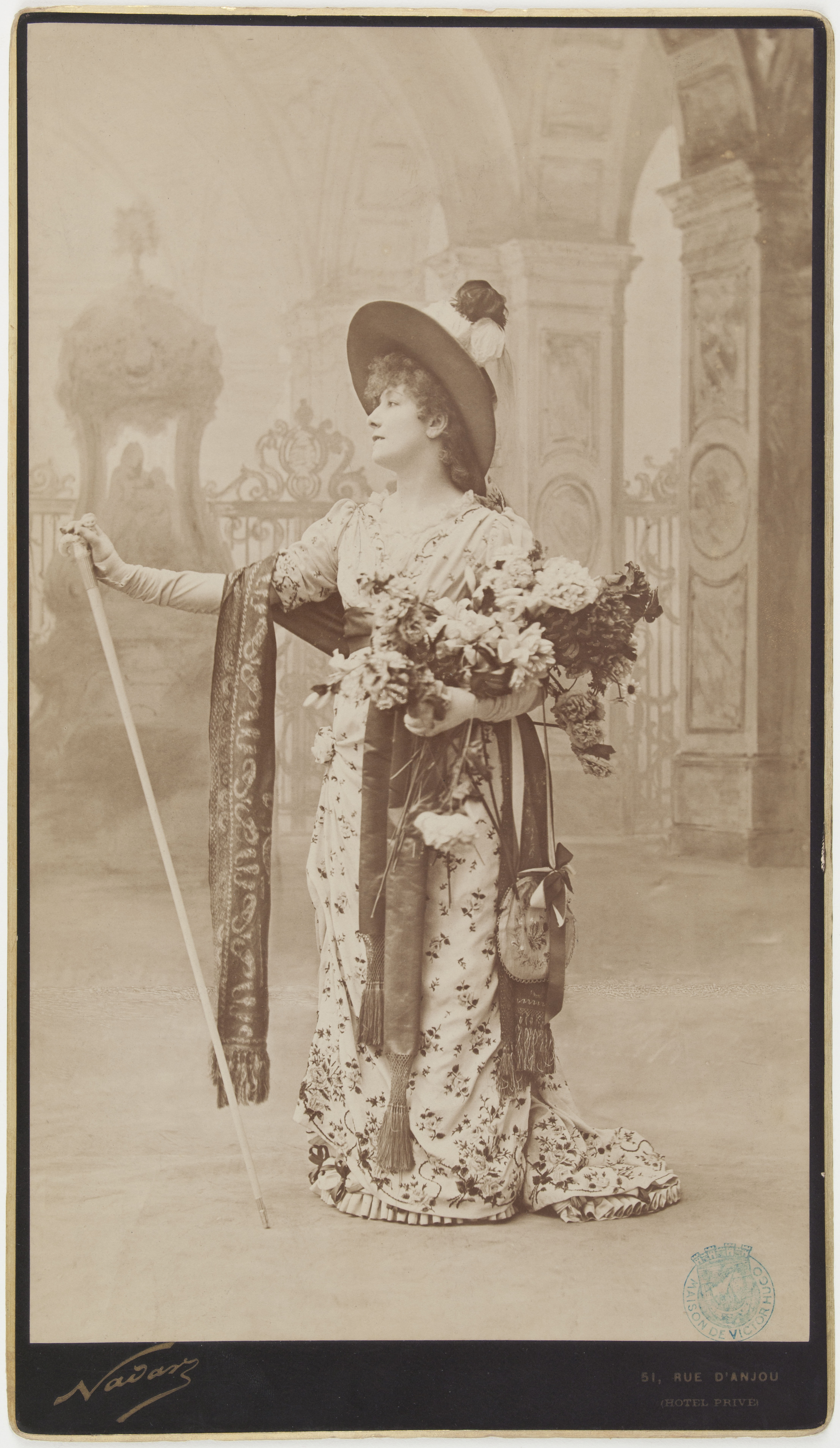 Nadar, Sarah Bernhardt dans le rôle de la Tosca