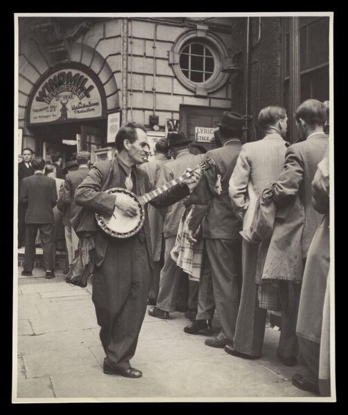 Hardy, Bert, What Makes Piccadilly?