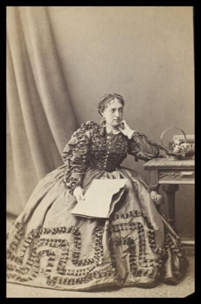 London Stereoscopic and Photographic Company, Guy Little Theatrical Photograph