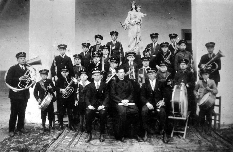 Desconegut, [Salesian Schools Band]