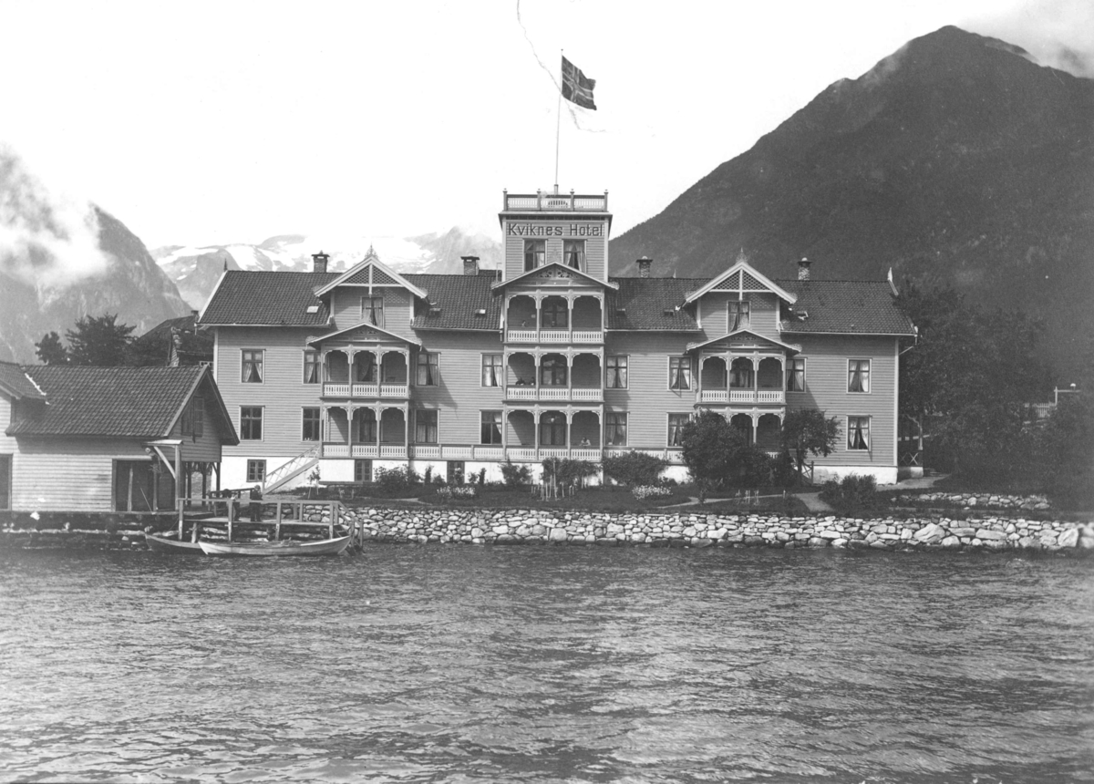 Axel Lindahl, Kviknes Hotel. Balestrand, Sogn.