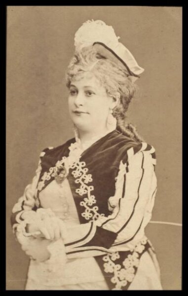 London Stereoscopic and Photographic Company, Guy Little Theatrical Photograph