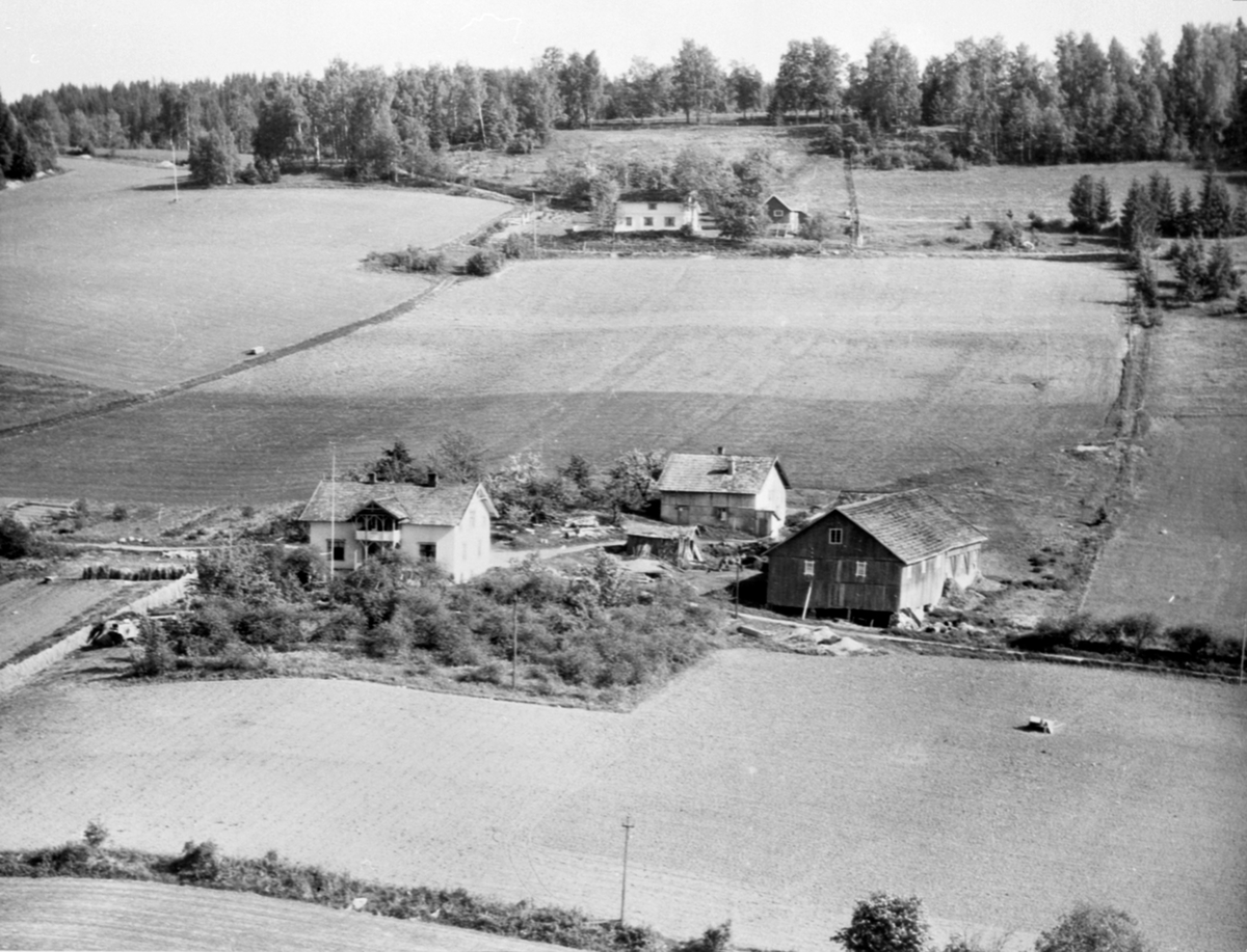 Anno Domkirkeodden, Flyfoto, eksteriør, gardsbruk, Sinnerud, Sebak i bakgrunn, Helgøya.