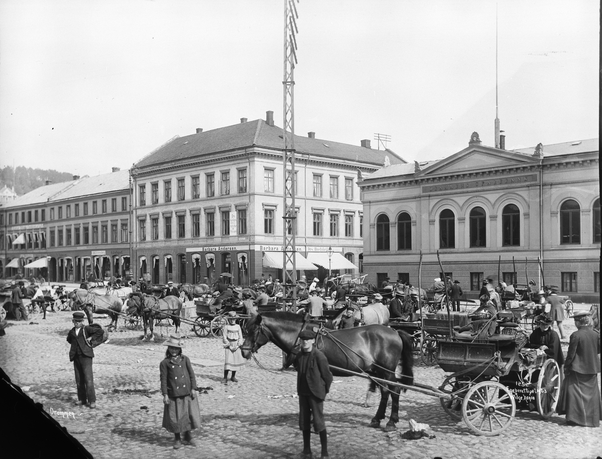 Anders Beer Wilse, Prot: Drammen - Torvet med trafik 11. Aug. 1903